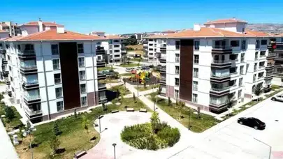 Adana’da Binlerce Kişinin Beklediği Gün! TOKİ Kura Sonuçları Açıklandı