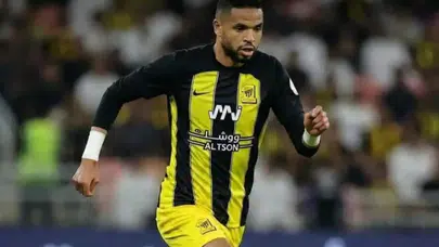 Sahada var ama oyunda yok... En-Nesyri sahada kayboldu!