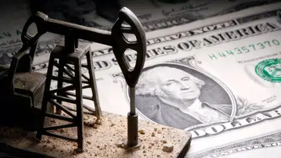 Mahkeme Kararı ve Yeni Tarifeler Piyasaları Karıştırdı: Dolar ve Petrolde Sert Hareket