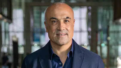 Fettah Tamince kökeni nerde, aslen nereli, kaç yaşında, kaç oteli var? İş dünyasında yükselişinin bilinmeyenleri