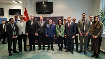 Varank Almanya’da Sert Çıkış Yaptı! 'Bağımsızlık Mücadelesinde Diaspora Kritik'