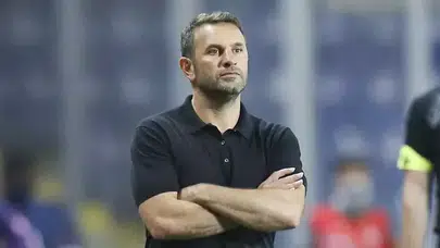 “11’e 10 Oynadık Ama…” : Okan Buruk Tur Gelmesine Rağmen Memnun Değil!