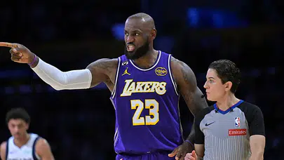 41 Yaşında Tarih Yazdı, LeBron’dan Triple-Double Şov