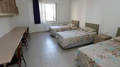 KYK 4. tip yurtlarda kaç kişi kalıyor, özellikleri neler? İşte yurt ücreti ve oda kapasitesi