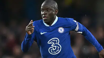 N’Golo Kante İstanbul’a geldi mi, uçağı nereden takip edilir, takip kodu var mı? Fenerbahçe transferinde son durum