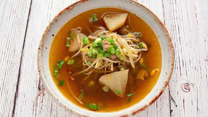 Dana Etli Turp Çorbasında karbonhidrat var mı, kalorisi yüksek mi? Karşınızda protein ve vitamin değerleri