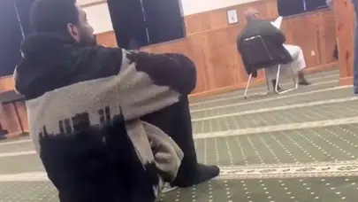 NBA Yıldızı Kyrie Irving Camide Namaz Kılarken Görüntülendi!