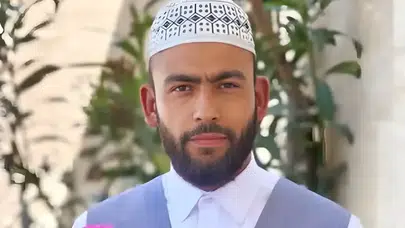 “Kabe’de Hacılar Hu Der” ile zirveye çıkan ses: Celal Karatüre!