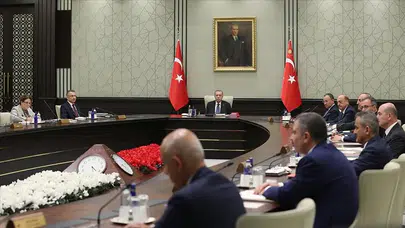 Terörsüz Türkiye süreci ve enflasyonla mücadele aynı masada