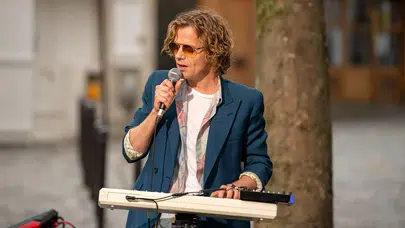 48 Yaşında Sahne ve Ekran Yıldızı: Alex Lutz kimdir?