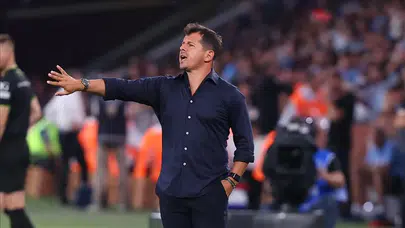 Emre Belözoğlu’ndan olay sözler: Kasımpaşa için kariyerimdeki en kötü oyundu mu dedi?