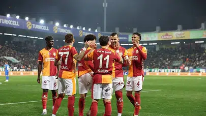 Galatasaray kanat hattında rekabet zirvede! Barış Alper ve Yunus yükselişte