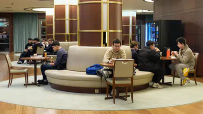 Gece Çalışanlara Sürpriz! Millet Kütüphanesi’nde Ücretsiz Sahur İkramı