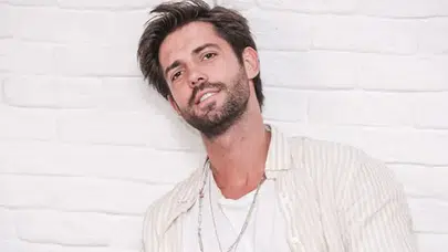 Abi Dizisi Avukat Yılmaz Kimdir? Serkay Tütüncü Kaç Yaşında, Nereli, Boyu Kaç, Hangi Dizilerde Oynadı, Kariyeri