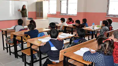 Bugün okullar tatil mi,6 Şubatta tatil olan okulların tam listesi, hangi illerde eğitime ara verildi?