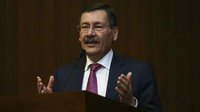 TBMM kavgasının ardından Melih Gökçek’ten yapay zekalı gönderme