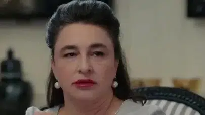 Geçmişten bugüne aşk trafiği! Esra Dermancıoğlu’nun ilişkileri gündemde...