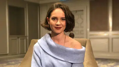 Yeraltı dizisi Hülya karakteri kim, Ece Çeşmioğlu kaç yaşında, asle nnereli, tv dizileri ve kariyeri