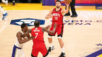 Alperen’den Triple-Double Şovuna Ramak Kala! Rockets Fark Attı