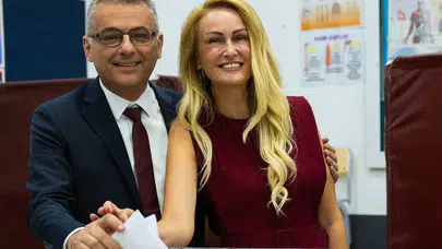 Tufan Erhürman’ın eşi kim, Nilden Bektaş Erhürman mesleği ne, hangi alanlarda çalışıyor? Mesajıyla gündemde