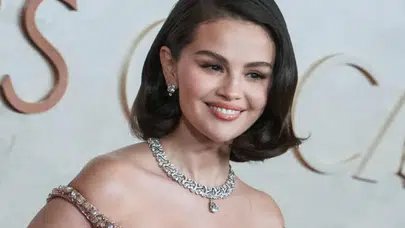 Ünlü İsimden Tatil Pozları, Selena Gomez Güneşin Tadını Çıkardı