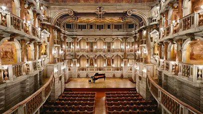 Ayasofya’dan Pantheon’a uzanan fotoğraf seçkisi Venedik’te