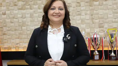 Burcu Köksal Kimdir, Kaç Yaşında, Hangi Partiden, Afyonkarahisar Belediye Başkanı Nasıl Seçildi?