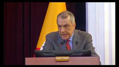 Ece Üner’in Babası Dinç Üner’in Hayat Hikâyesi Dikkat Çekti!