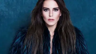 Simge Sağın’dan Bülent Ersoy İtirafı! 'Dönerini Yedim, Çok Korktum'