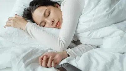 Rüyasında Bilmediği Dili Konuştuğunu Görenler Dikkat! Büyük Başarının Habercisi mi?