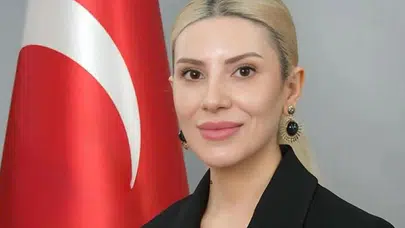 35 Yaşında İlçe Yönetiminde: Ayşegül Yıldırım’ın Görev ve Eğitim Geçmişi