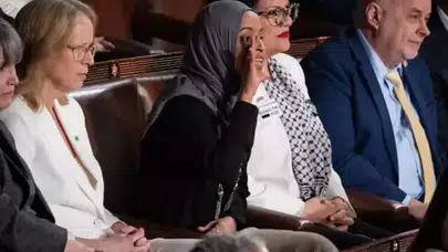 Kongre’de tansiyon zirvede! Omar’dan Trump’a sert çıkış: “Amerikalıları öldürdünüz”