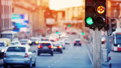 İstanbul’da Hız Freni: Otobüslere 70 km/s Kuralı!