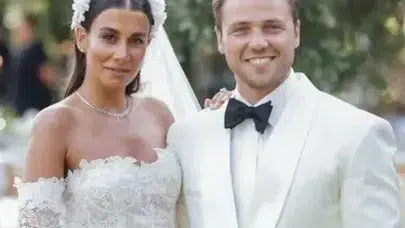 Tolga Sarıtaş evli mi, eşi (karısı) kim, Zeynep Mayruk kaç yaşında, nereli, ne iş yapıyor?