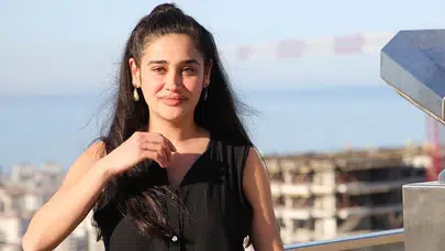 Hayat Devam Ediyor un Hayatı Meltem Miraloğlu şimdi ne yapıyor, kocasından boşandı mı, Kaç Yaşında? ABD’de Yaşayan Oyuncunun Hayatı ve Evliliği