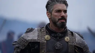 Şükrü Özyıldız ile Cemre Gümeli Sevgili mi, Kuruluş Orhan Setinde Aşk mı Başladı