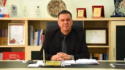 Malik Ercan (HAYATI) Kimdir, Aslen Nereli, Kaç Yaşında, AK Parti’ye Mi Geçiyor? SİYASİ KARİYERİ