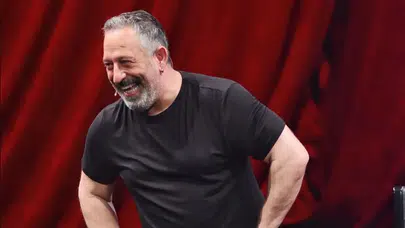 52 yaşındaki Cem Yılmaz’dan olay dönüş: Son görüntüsü gündem oldu