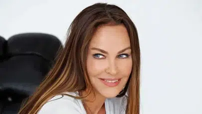 Aynı Yağmurun Altında Fazilet Kim, Gerçek Adı Ne, Hülya Avşar Kaç Yaşında, Nereli, Boyu Kaç, Hangi TV Dizileri ve Kariyeri Var?