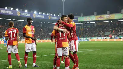 Süper Lig’de Kritik 90 Dakika! Trabzonspor ile Fenerbahçe Karşı Karşıya