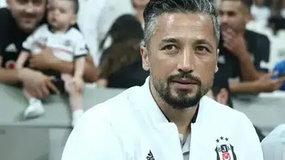 İlhan Mansız’ın 2002 Dünya Kupası’ndaki altın golü neydi, Senegal maçında Türkiye’yi yarı finale nasıl taşıdı?