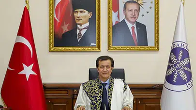 Prof. Dr. Öztürk Emiroğlu biyografisi, memleketi, yaşı? Akademik kariyeri