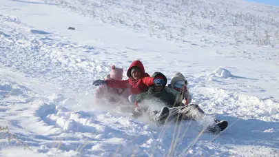 13 Şubat Erzurum’da okullar tatil mi, yarın (cuma) dersler işlenecek mi?