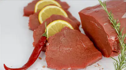 Dana eti kaç kalori, ne kadar protein ve karbonhidrat içerir? Besin değeri neler?