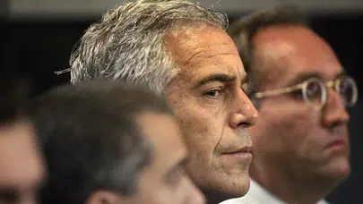 Epstein Belgelerinde Geçen Adrenokrom Nedir, Gerçek mi, Genç Kalma Sırrı Ne, Bilimsel Mi, Komplo Teorileri Nereden Çıktı?