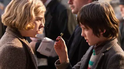 Hugo filminin konusu ne, hangi oyuncular oynuyor, senaristi kim, yönetmeni kim?