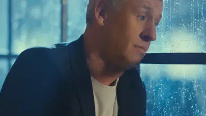 Metin Şentürk’ün 'Yemin' şarkısına yağmurlu atmosferde klip