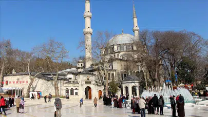 Yüzyılların Geleneği: Osmanlı’da Tahta Çıkışın En Kritik Durağı Eyüp Sultan Camii