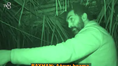 Murat Arkın Bayhan'a ne fırlattı, küfür mü etti? Yılan paniği tartışmayı alevlendirdi