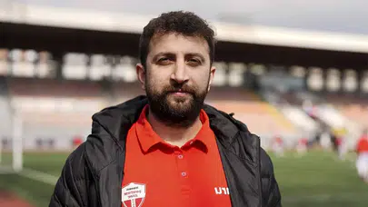 Top Martıya Çarptı, Kaptan Sahada Hayat Kurtardı